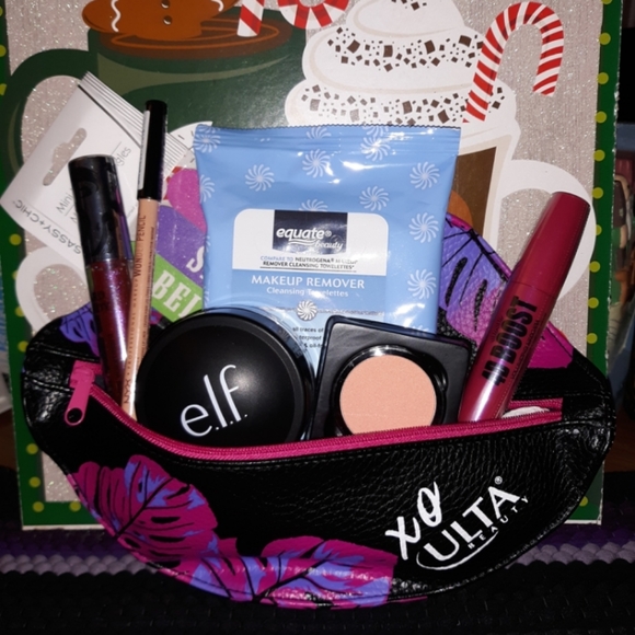 Hard Candy Other - 🆕️❤🐘❤Holiday Beauty Bag❤🐘